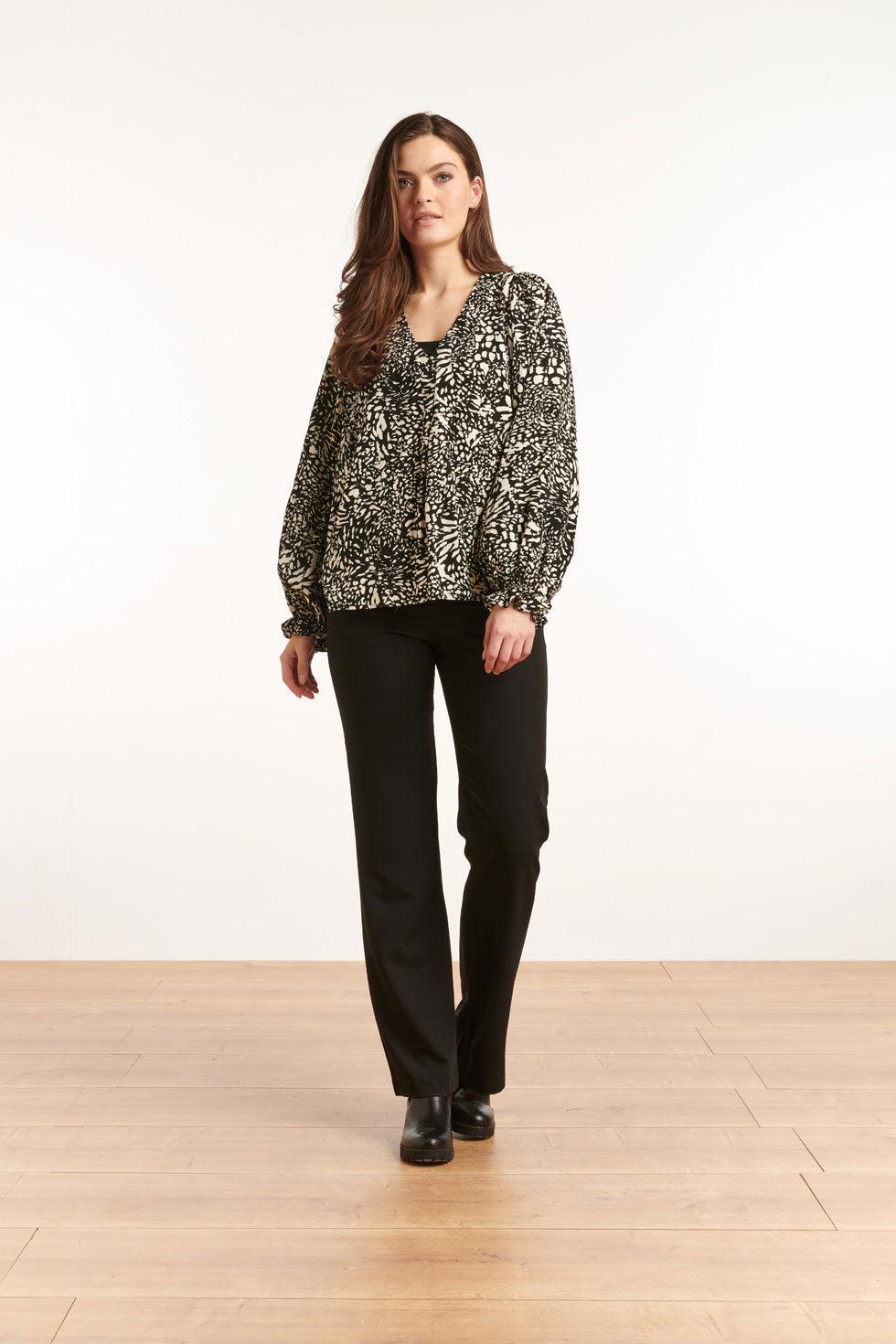 22521 Top Dierenprint Lange Pofmouwen