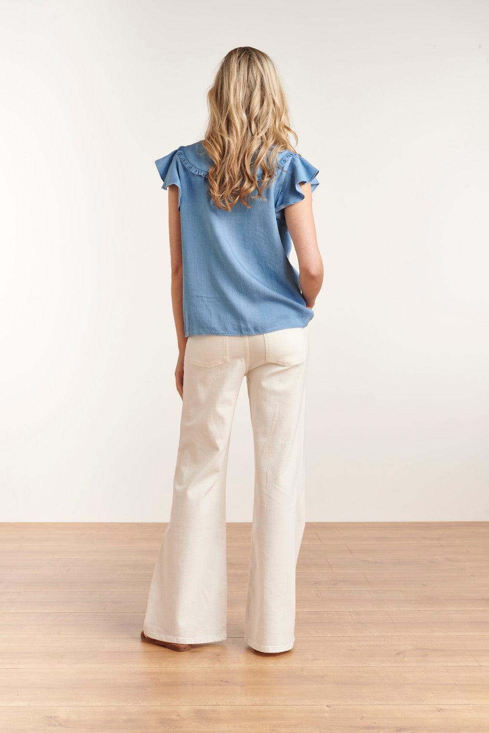 23078 Licht Tencel Top Met Vlindermouwenruches | Medium Blue Denim