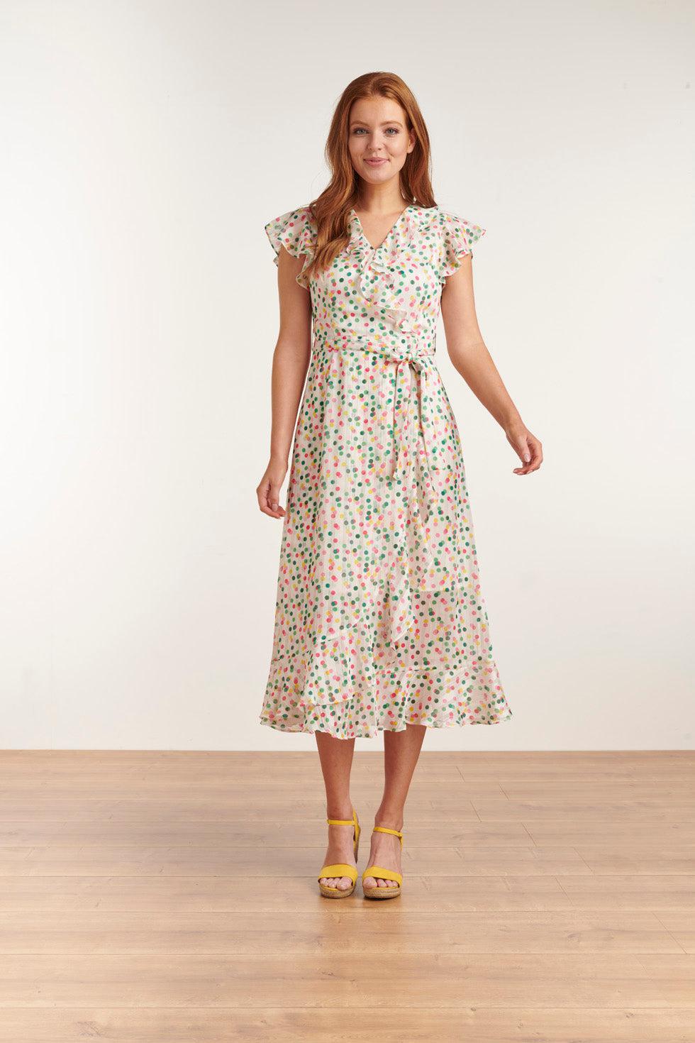 23106 Stippenpracht Getailleerde Maxi Jurk Met V-Hals | White - Muticolour