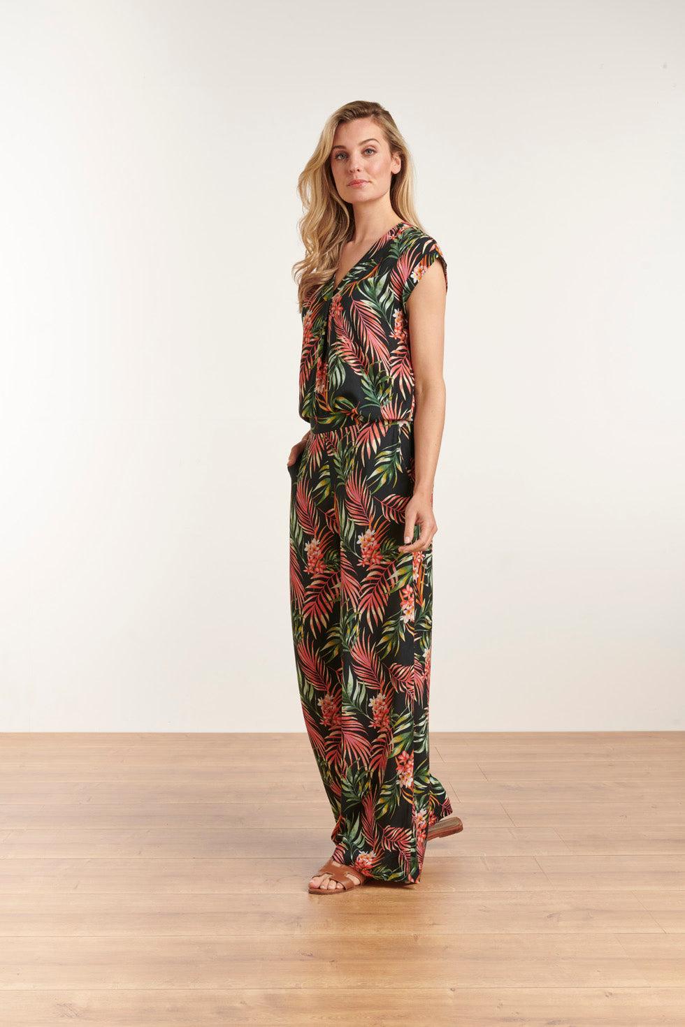 23110 Women's Summer Browse Print Loose Fit Pants | Black - Muticolour