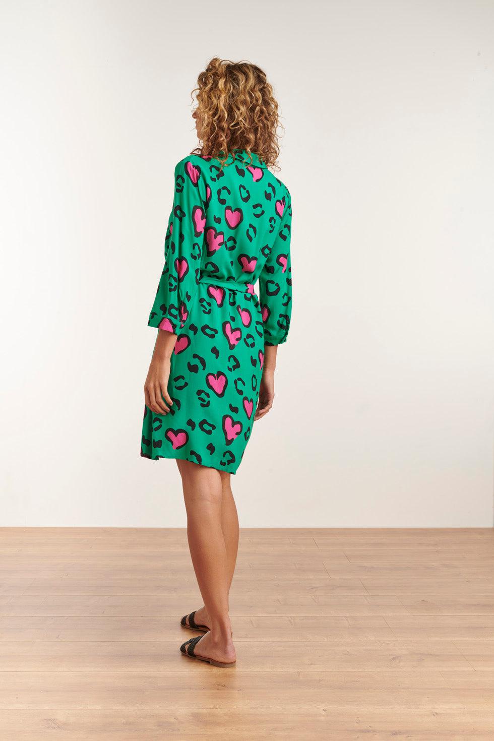 23132 Getailleerde Hartjes Jurk- | Green - Pink