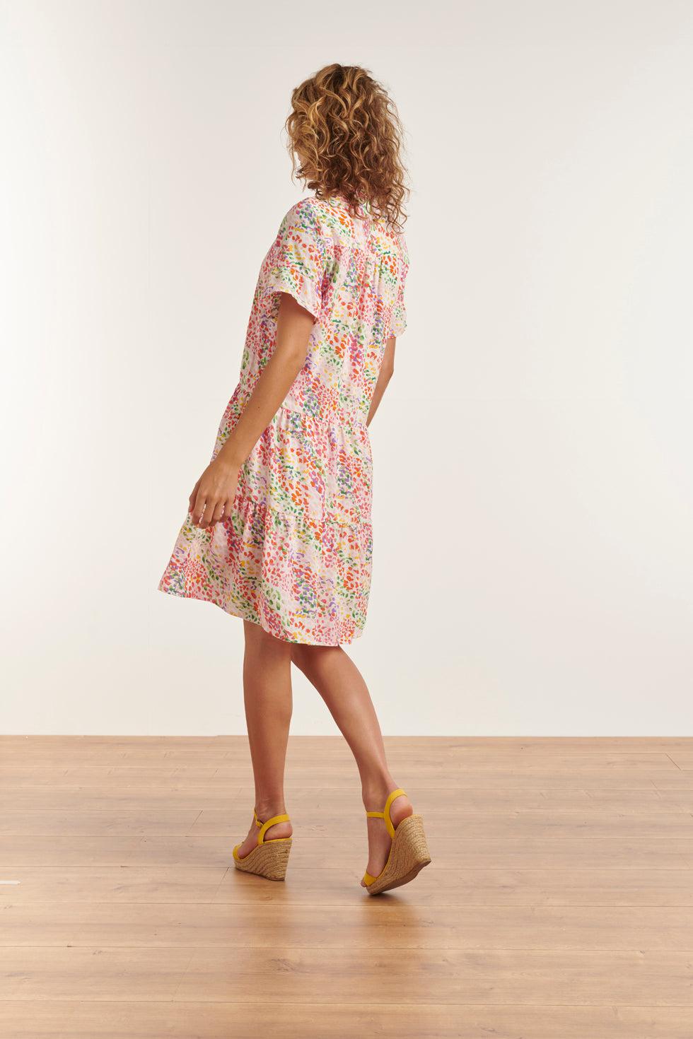 23326 Losvallende Zomer Jurk Met Grafische Print | White - Muticolour