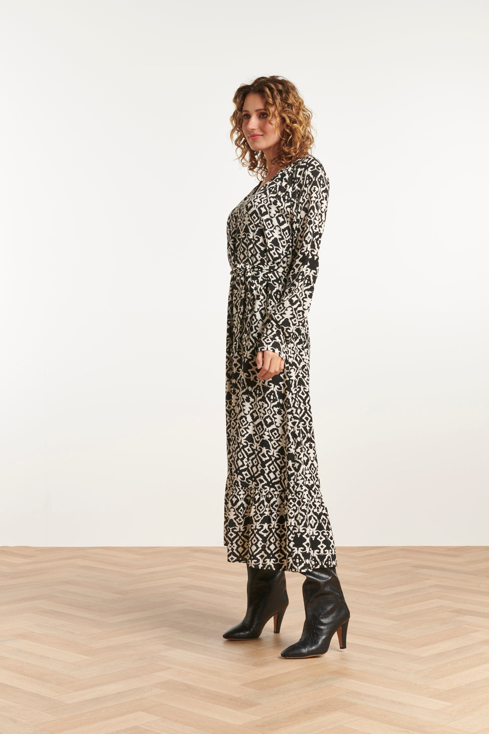 23506 Dames Losvallend Maxi JurkTribal - | Black White