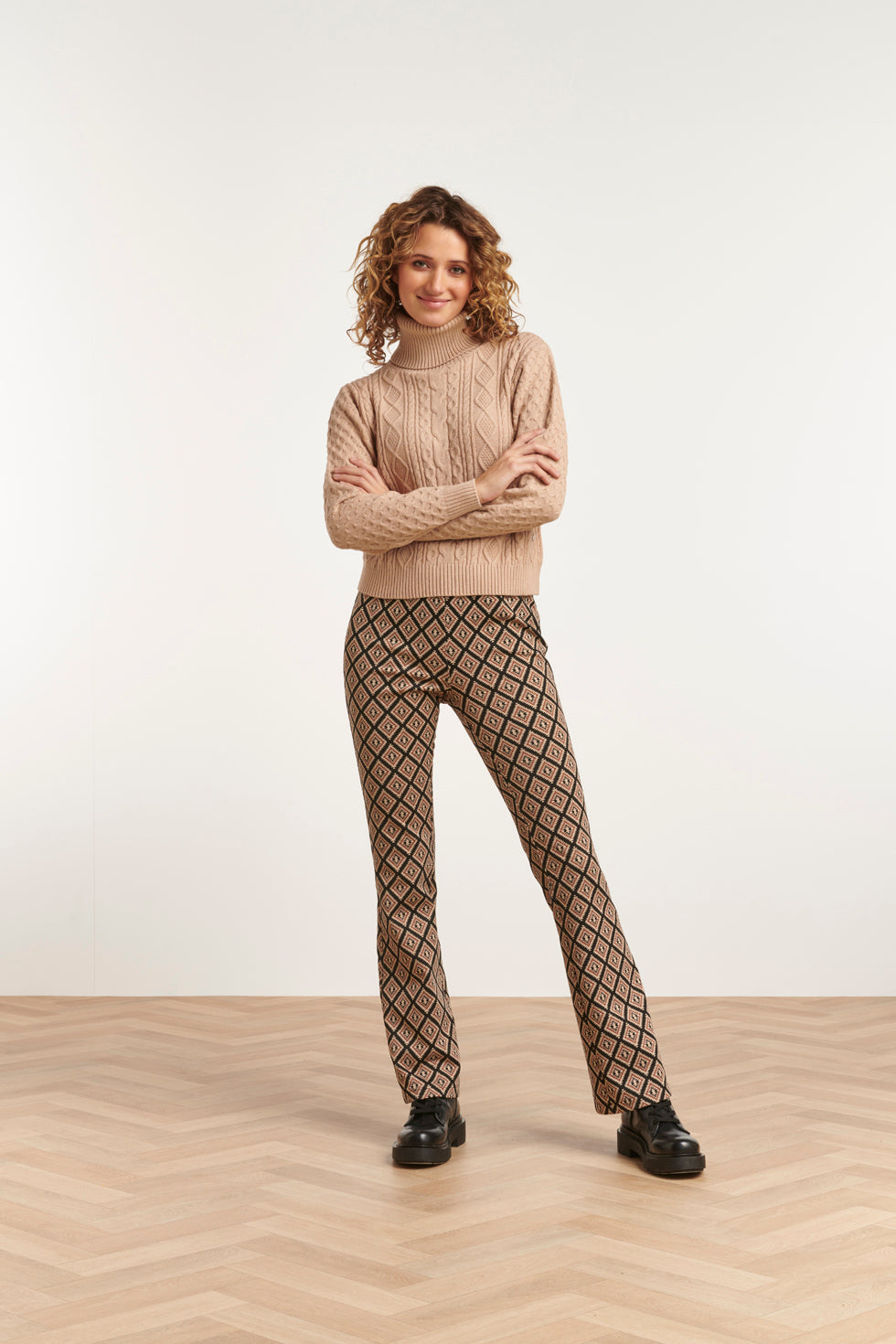 23520 Dames Retro LeggingAztec Print | Black - Muticolour