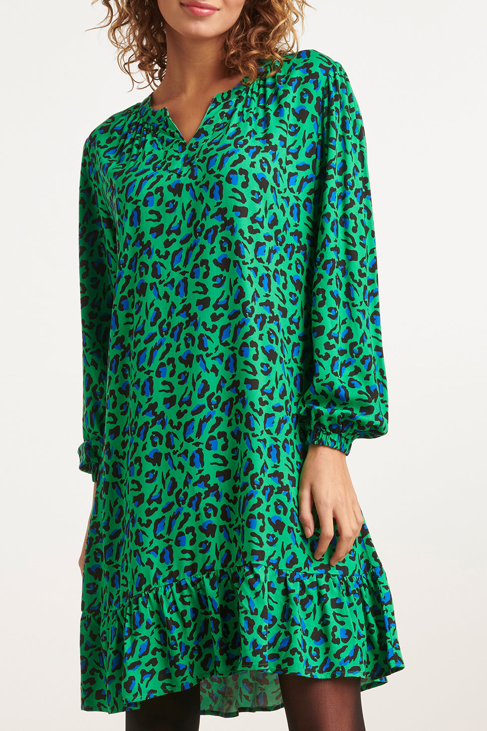 23560 Winter Jurk Losvallend Jurk Met Levendige Animal Print | Green - Black
