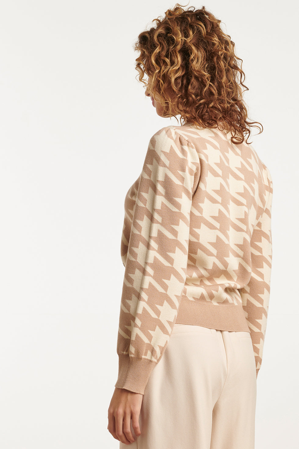 23596 Retro Pied-De-Poule Gebreide Top | Sand - Off White
