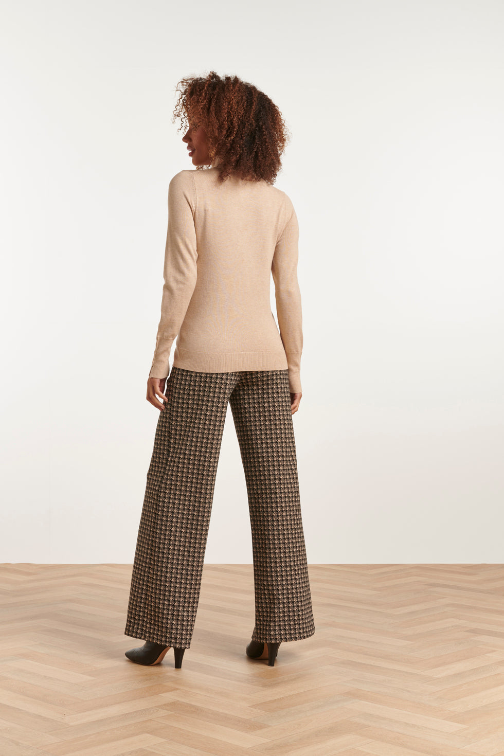 23600 Basic Turtleneck | Sand