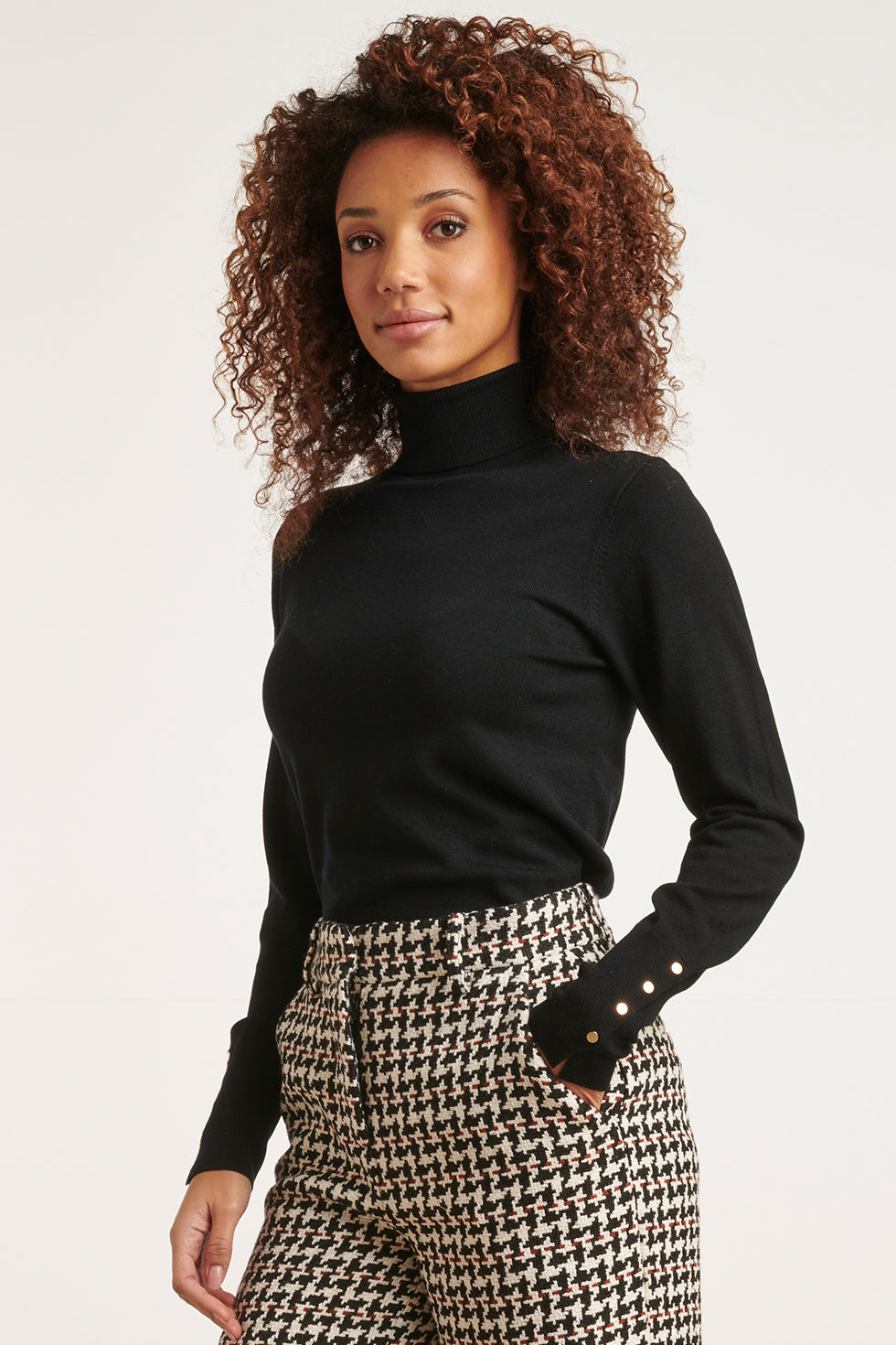 23600 Basic e Turtleneck | Black