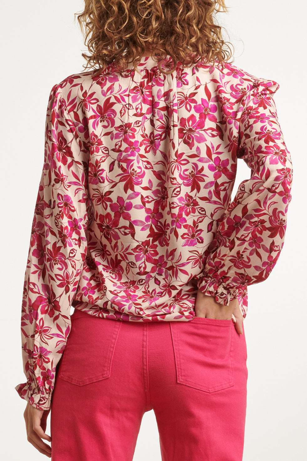 23645 Dames Top Met Fuchsia Bloemenprint | Off White - Fuchsia