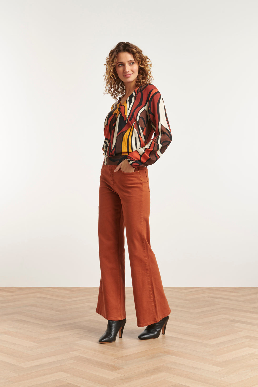 23652 Dames Top Met Grafisch Print | Brown - Muticolour