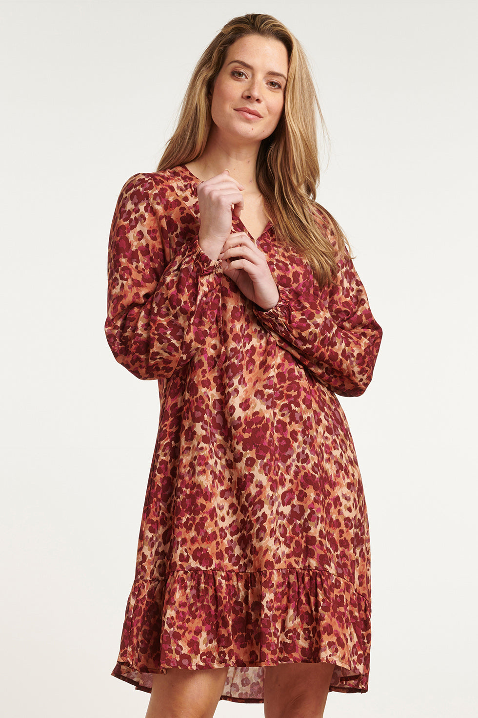 23660 Dames Jurk Met Purple Dieren Print | Sand - Purple