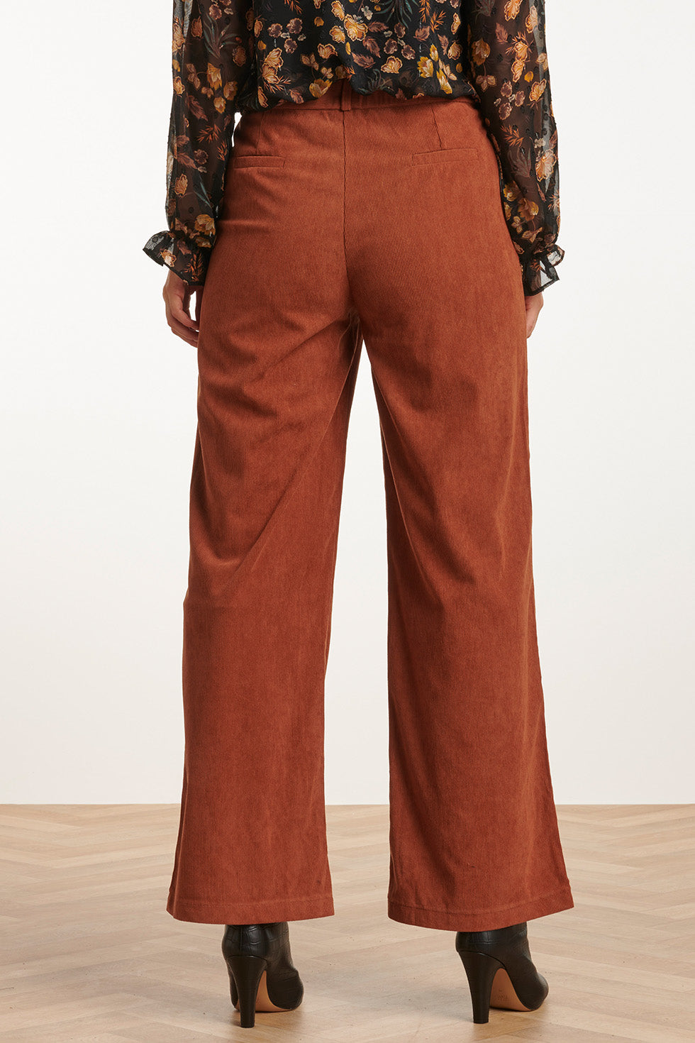 23724-775 Corduroy Broek In Bruin Van 100% Polyester