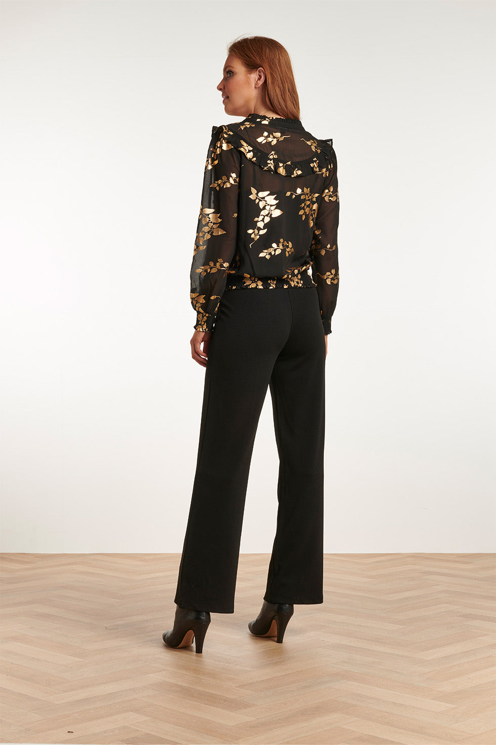 23763-999-025 e Bloemenprint V-Hals Top Voor Dames | Black - Gold
