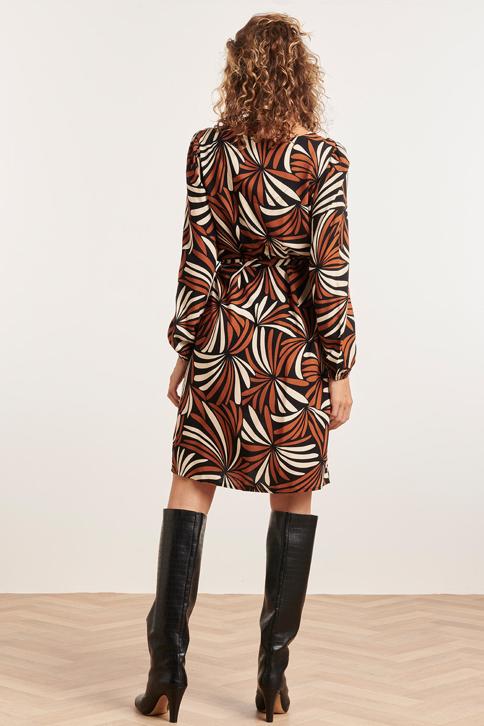 23864 DamesjurkBladerprint | Brown - Black