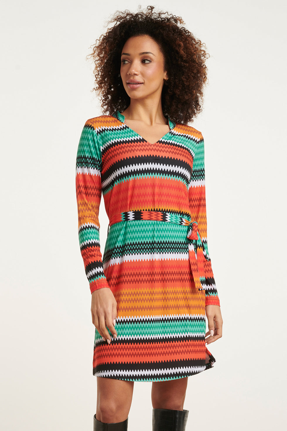 23895-250-998 Oranje Multi Zigzag Jurk