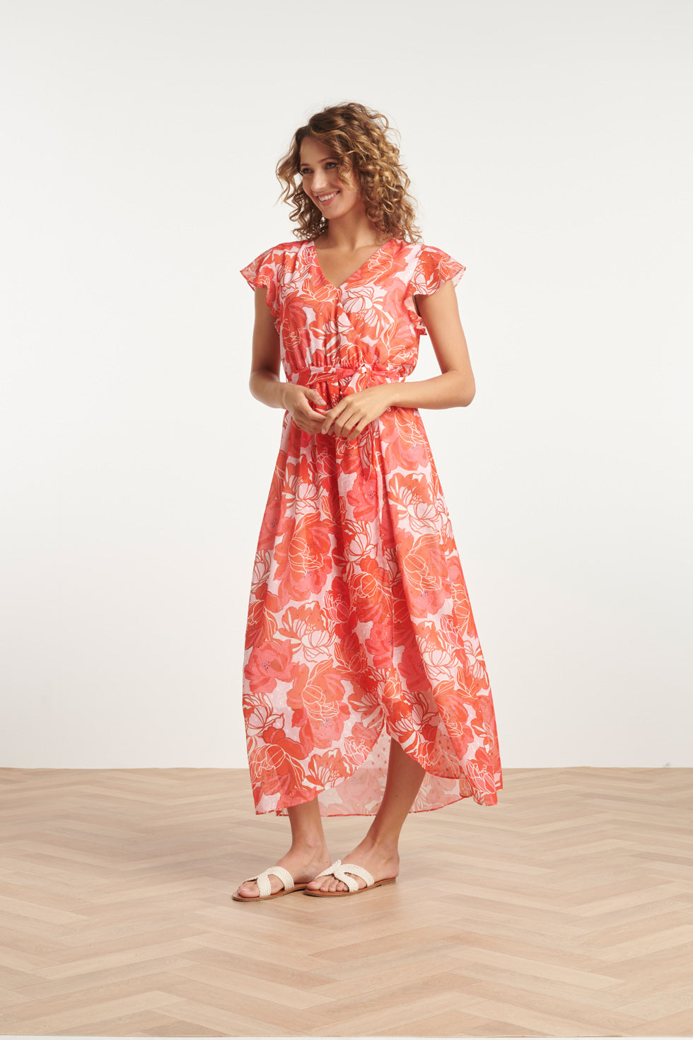 24008 Bloemenpracht Chiffon Jurk Met Ruchesceintuur | Pink-Red