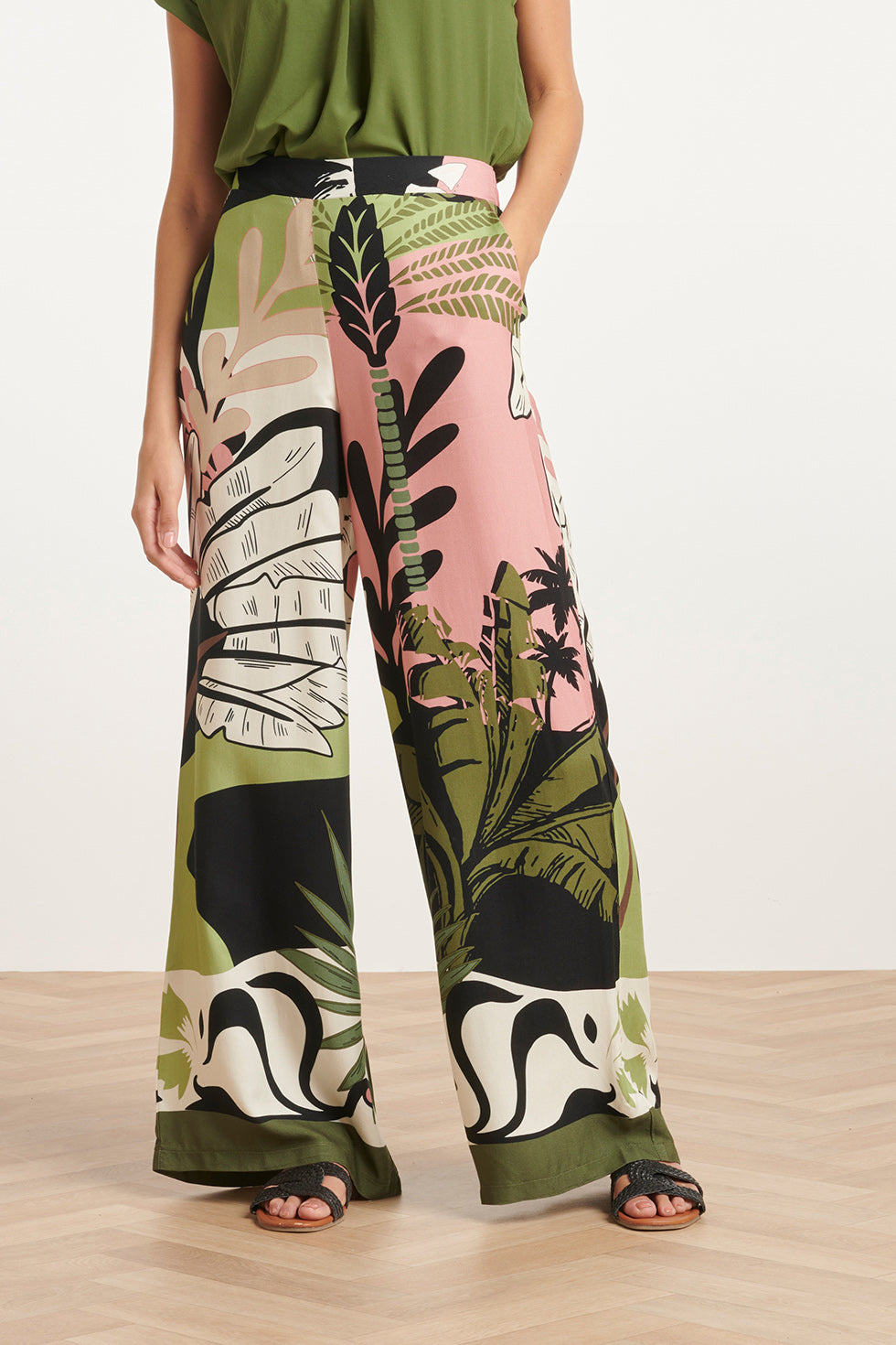 24045 Wijde Zomerse Broek | Black - Muticolour