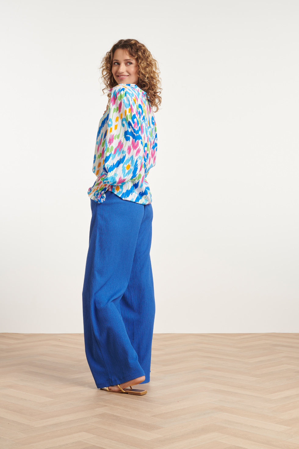 24050 Tribal Print Blouse | White - Muticolour