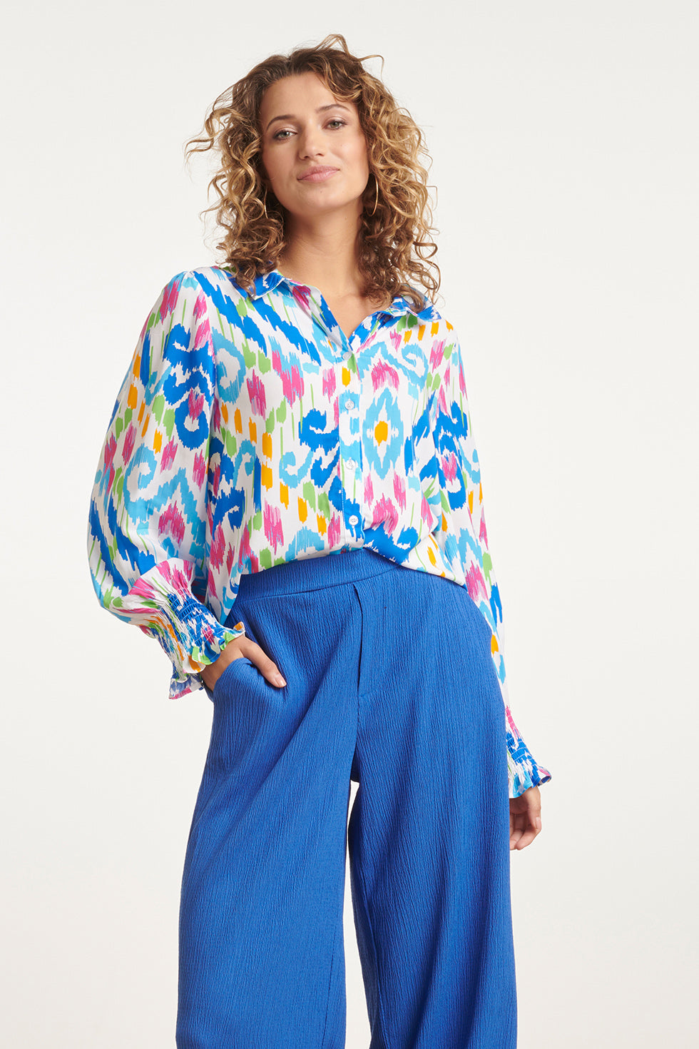 24050 Tribal Print Blouse | White - Muticolour