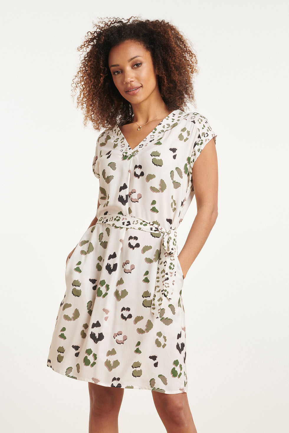 24065 Cheetah Print Jurk | Off-White-Army