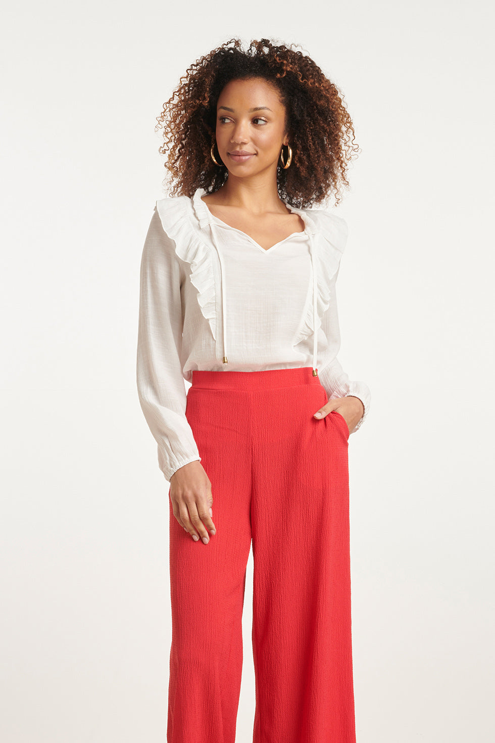 24100 Te Feminine Top Met Ruche | White