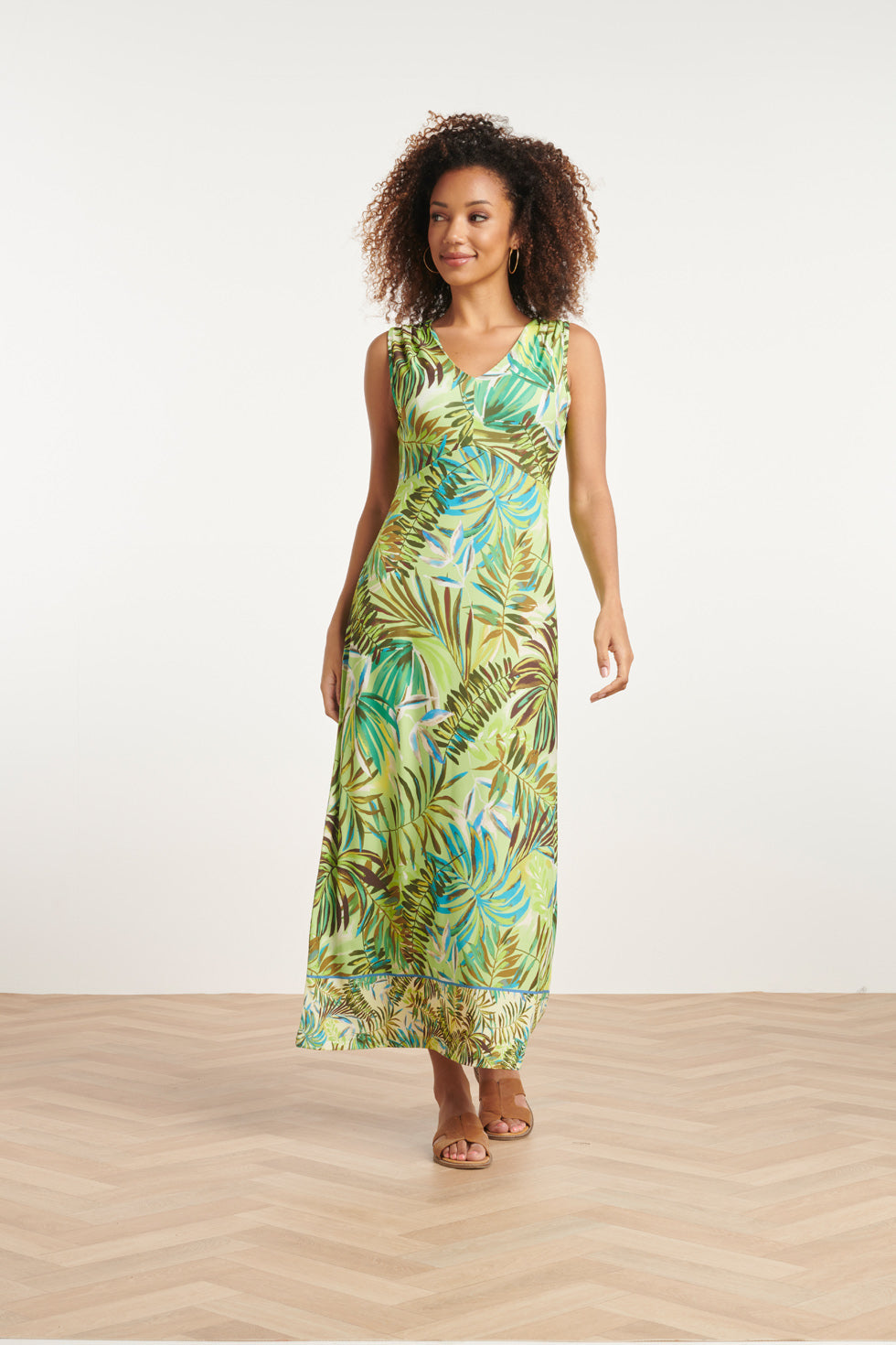 24145 Comfortabele Stretch Maxi Zomerjurk Met Bladerenprint | Muticolour