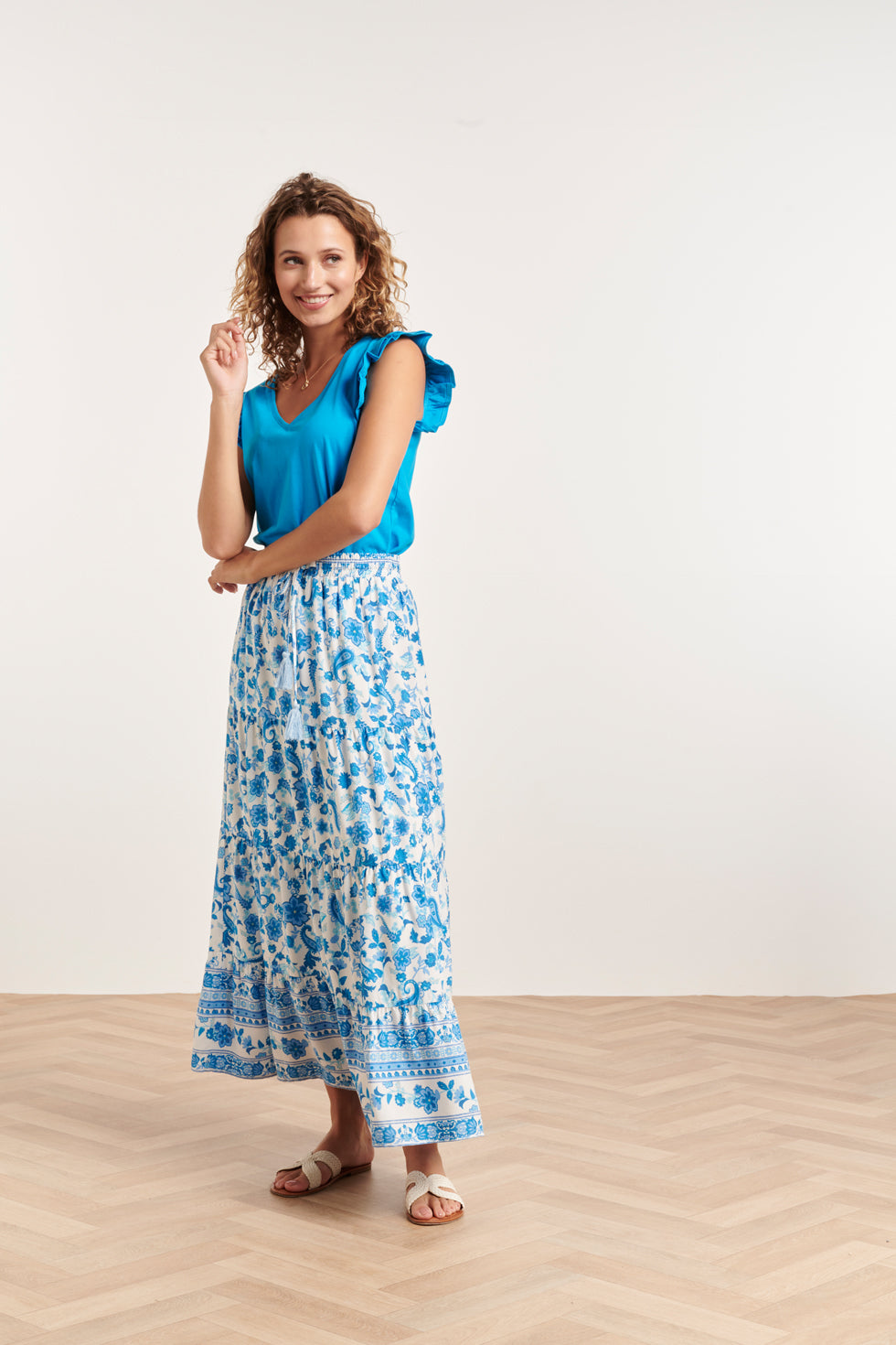 24315 Prachtige Bloemen Paisley Maxi Rok | White - Blue