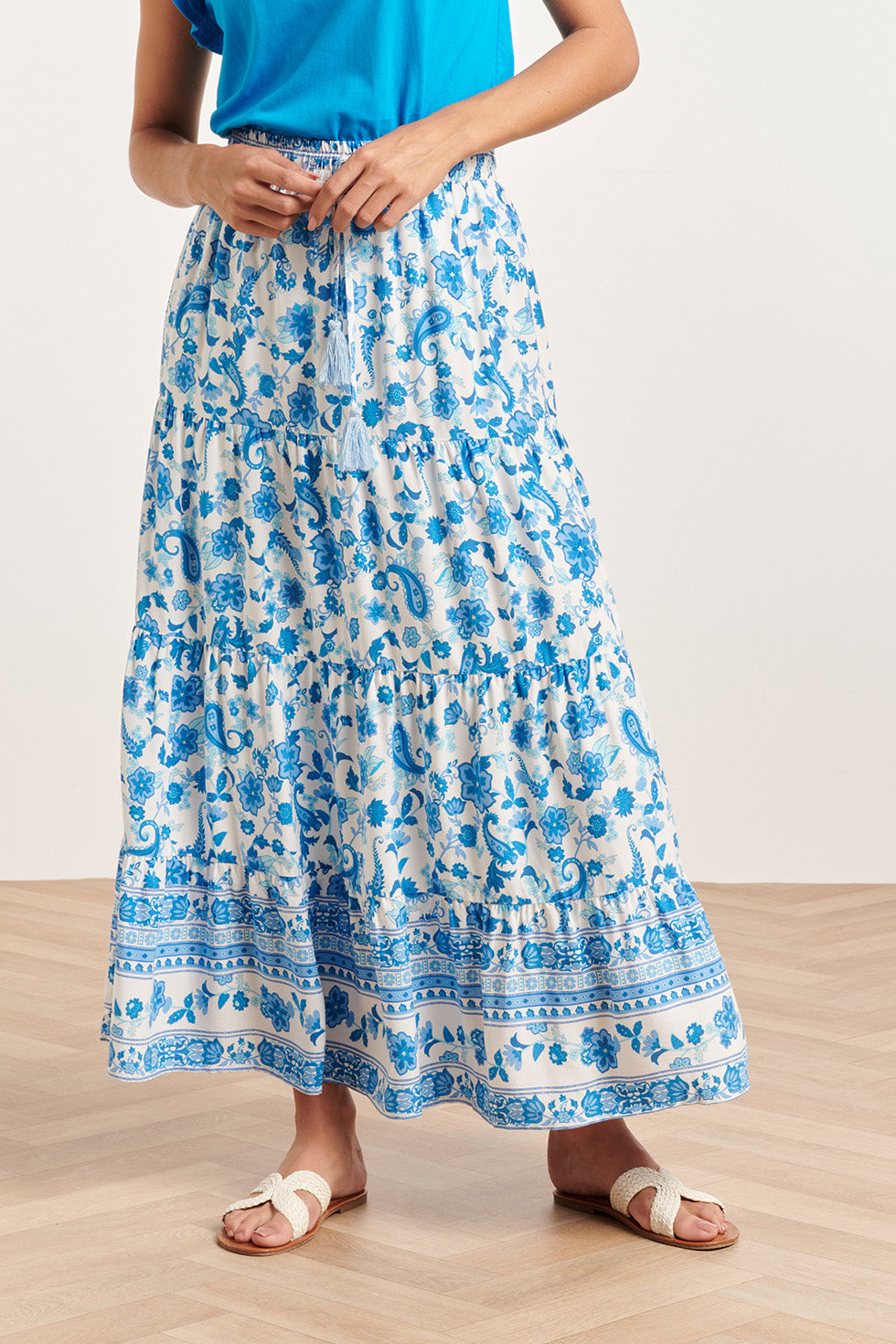 24315 Prachtige Bloemen Paisley Maxi Rok | White - Blue