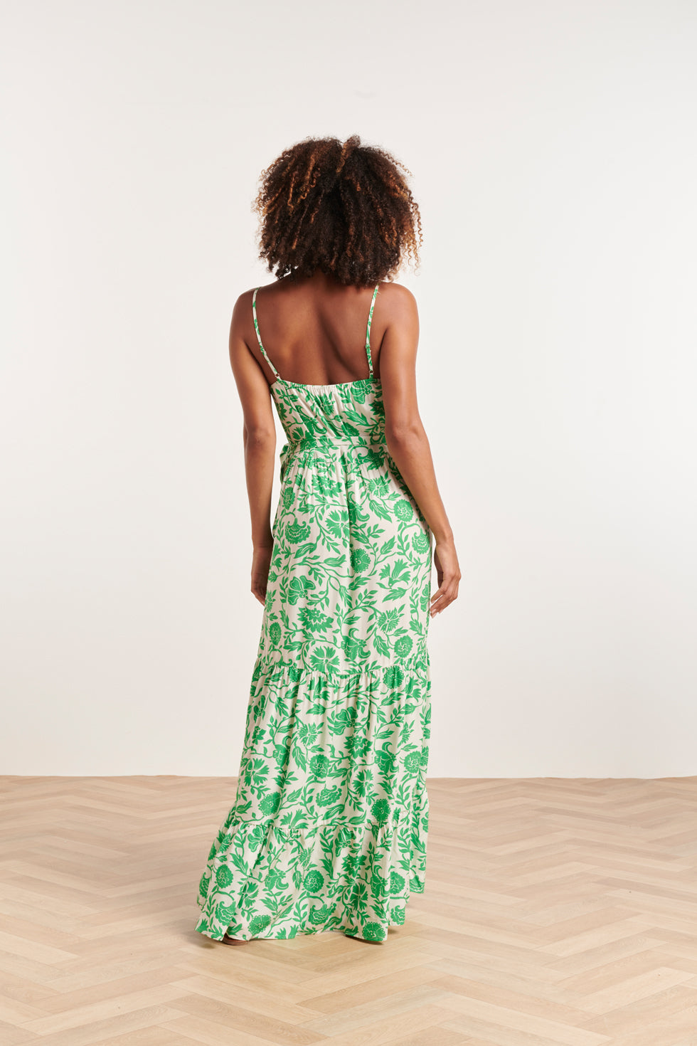24318 Maxi Jurk Met Spaghettibandjes - Levendige Bloemen Print | White - Green