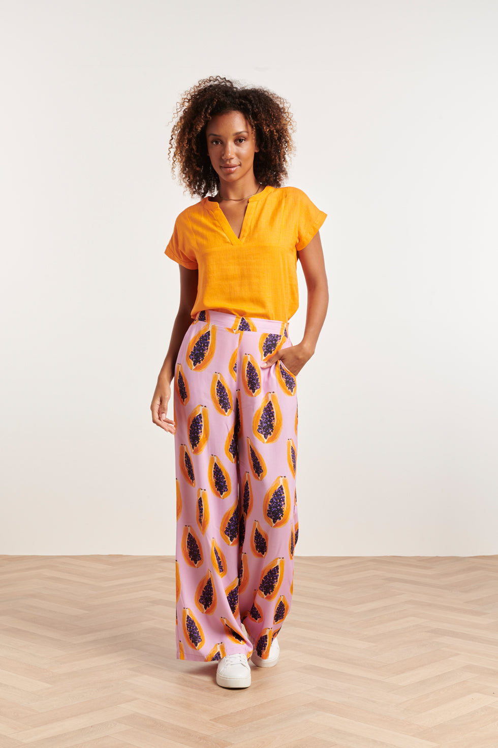 24326 Lilae Papaya Print Flowy Broek | Lilac - Muticolour