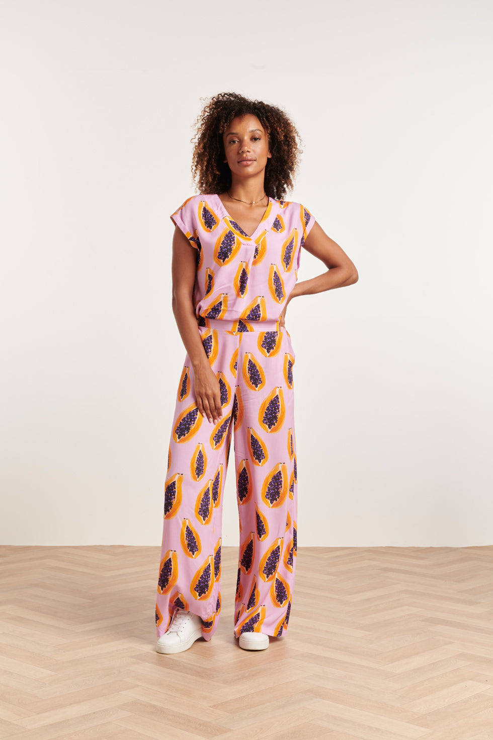 24328 Lilae Papaya Print Top | Lilac - Muticolour