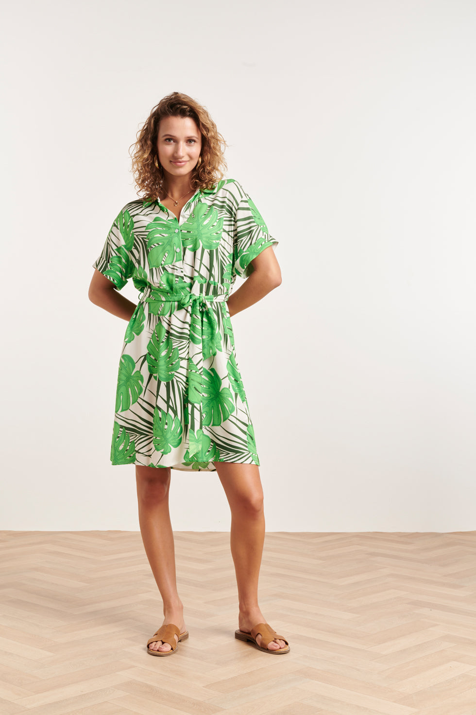 24331 Kort Blad Patroon Overhemd Jurk | White - Green