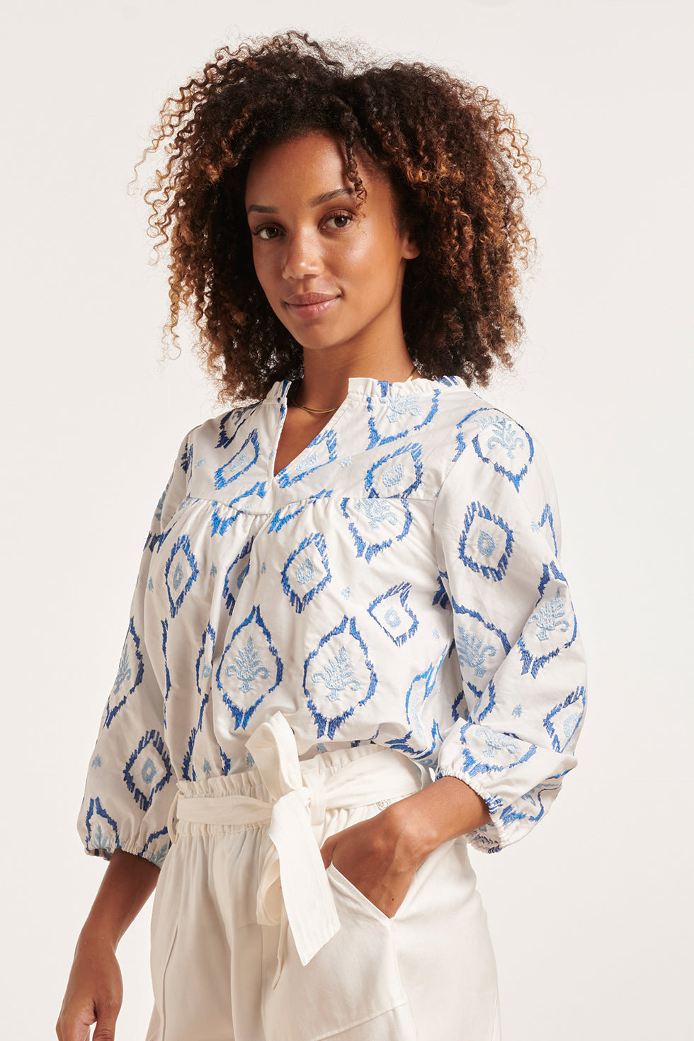 24340 Katoenen Geborduurde Fashion Top | White - Blue