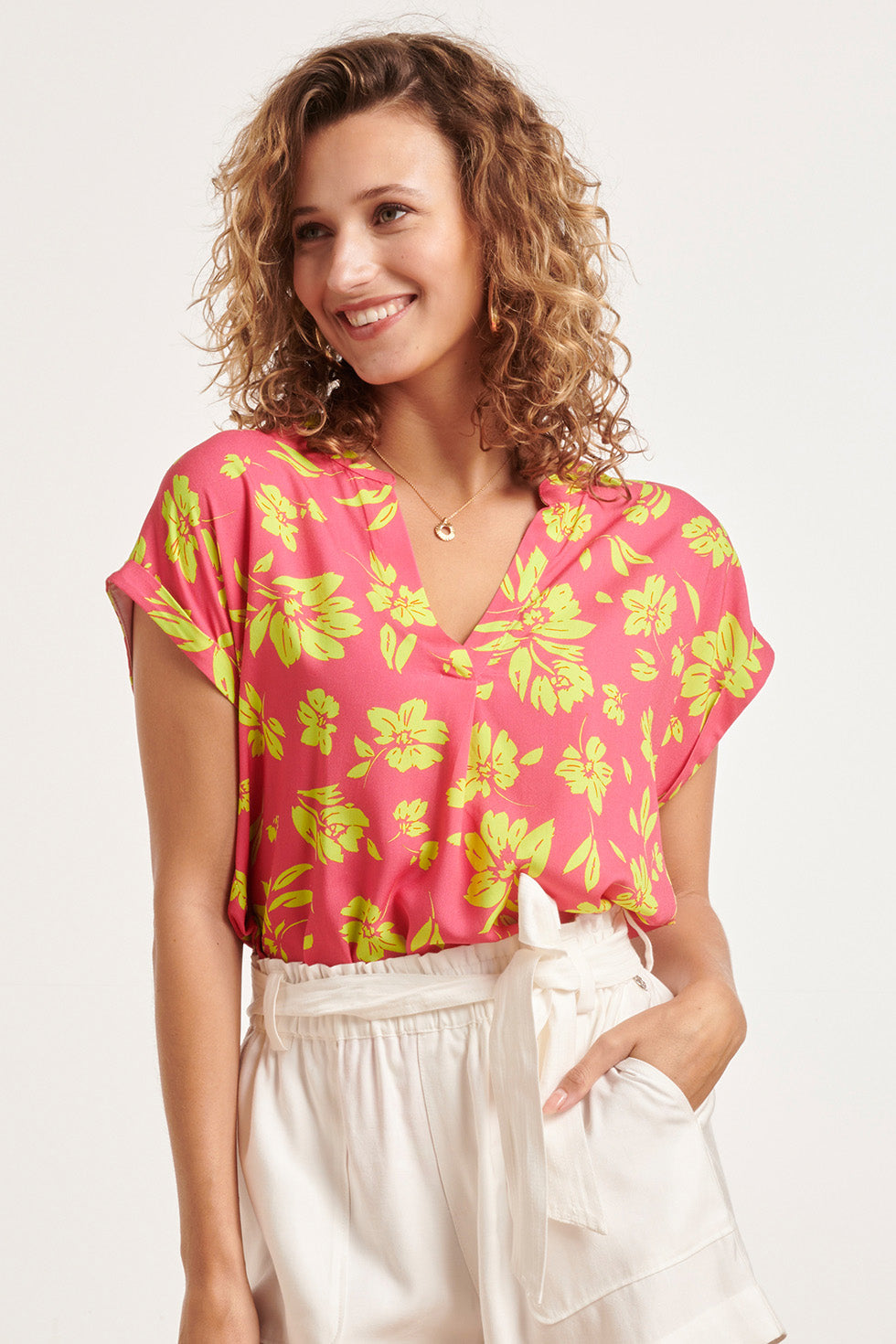 24372 Dames Fuchsia Top Met Allover Lime Bloemenprint | Lime - Pink