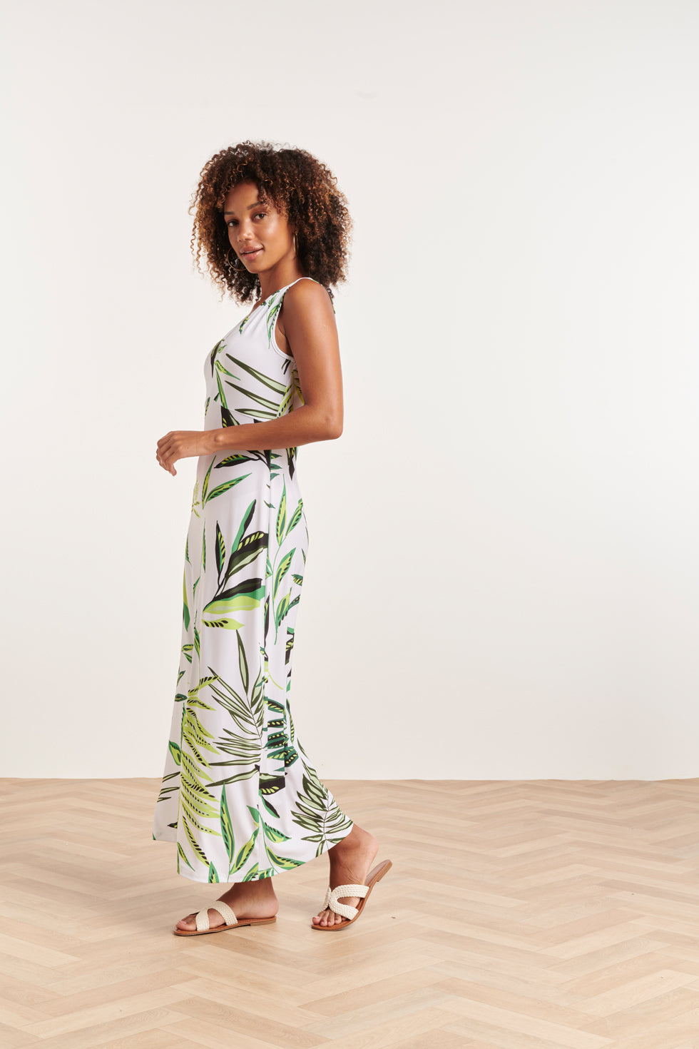 24373 Dames Maxi Jurk Zonder Mouwenallover Bladeren Print | Green - Off White