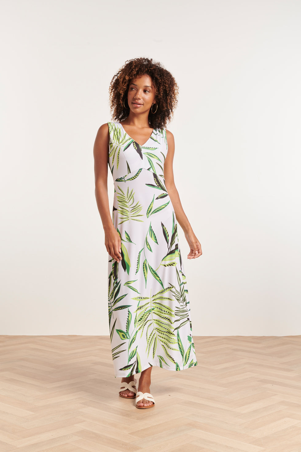 24373 Dames Maxi Jurk Zonder Mouwenallover Bladeren Print Green Off  White