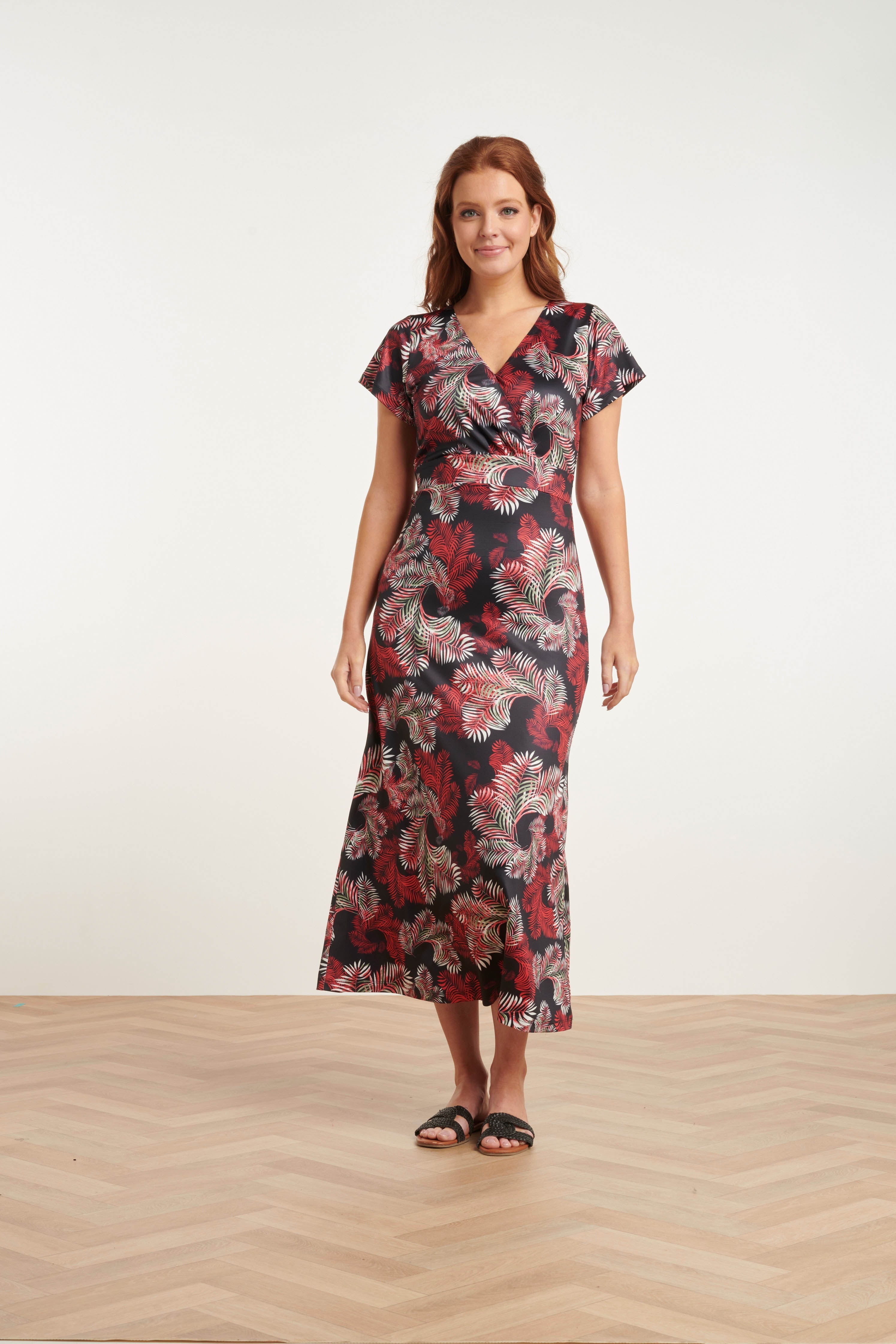 24421 Zomerjurk Met Bladprint - Stretchlicht Aansluitend | Muticolour