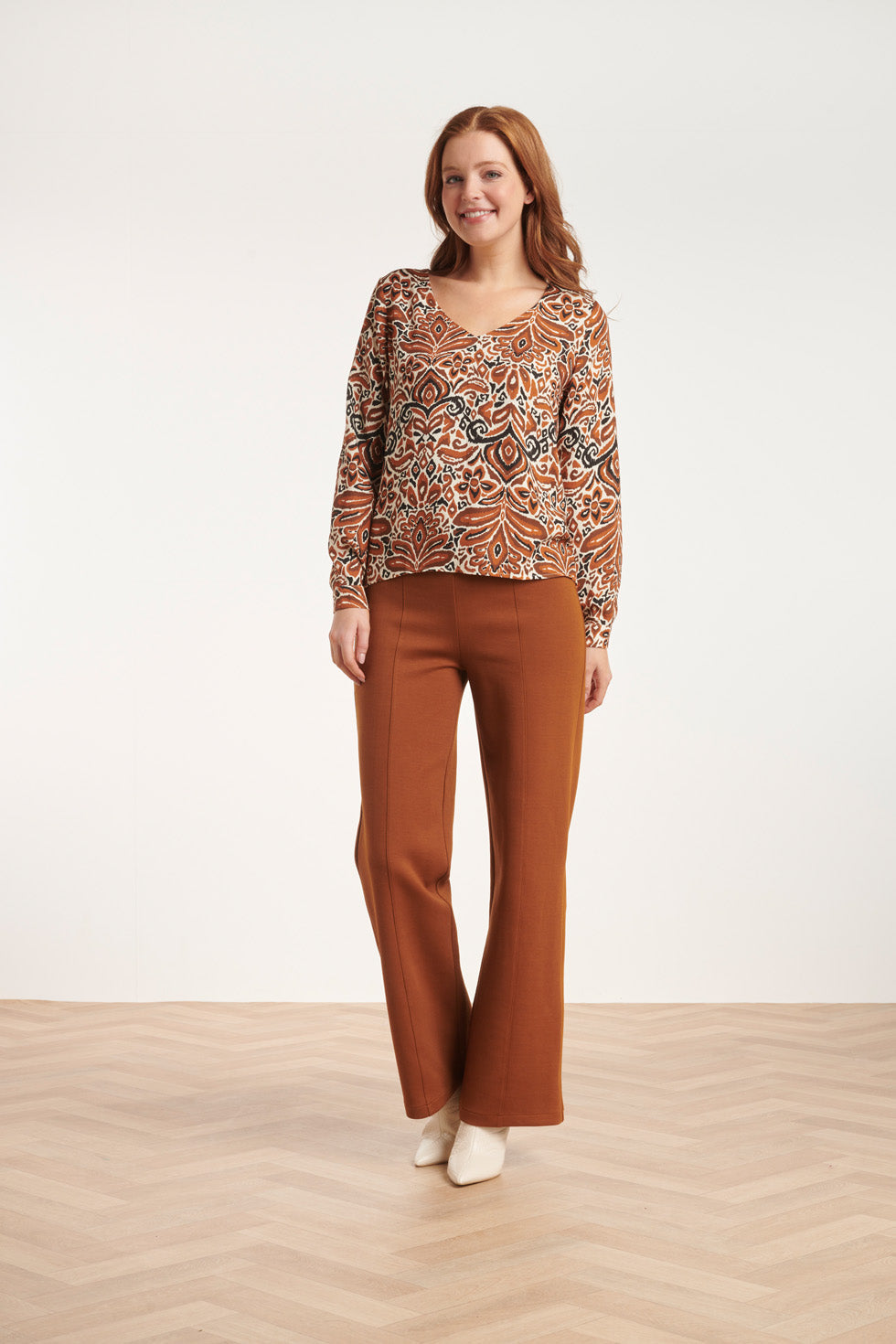 24508 E Paisley Bedrukte Top | Sand - Brown