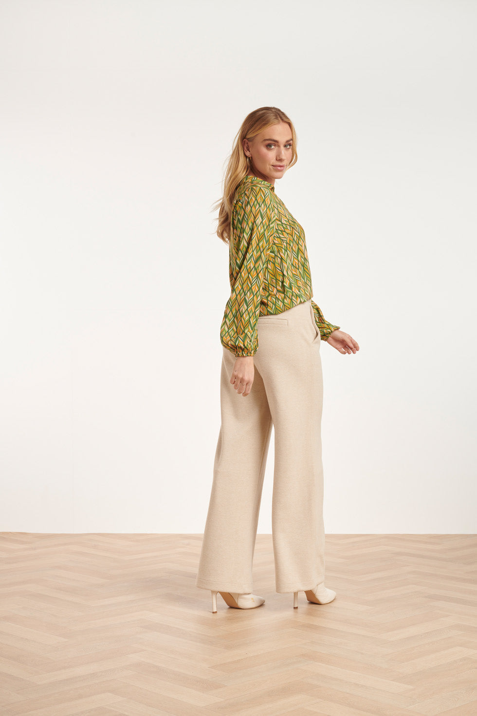 24521 Bladeren Print Top | Green - Muticolour