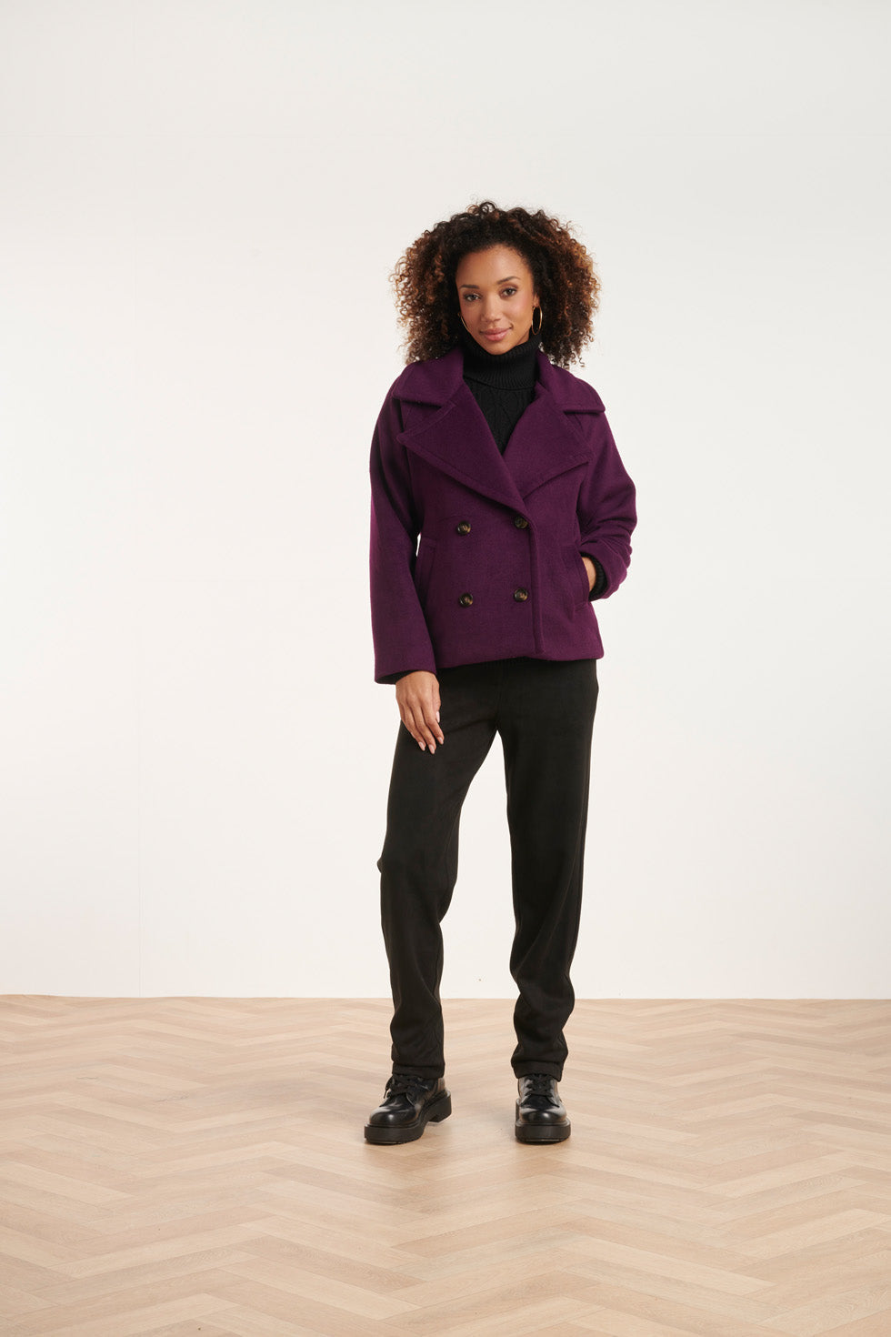 24549 Korte Paarse Overlap Double-Breasted Jas | Purple