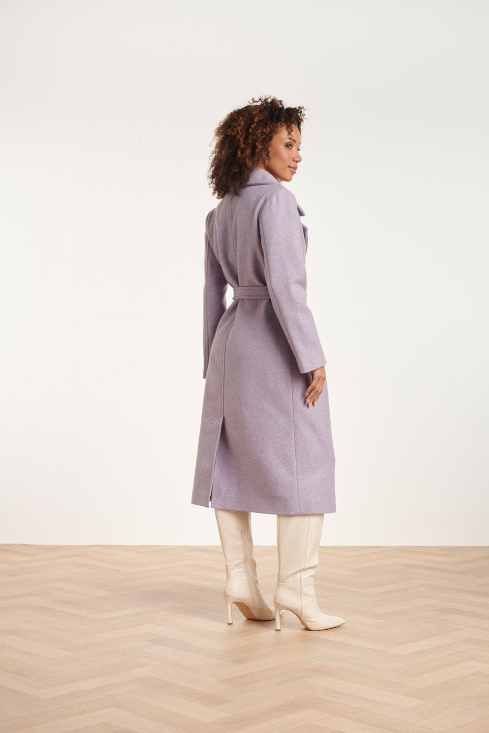 24552 Lange Lila Jas Met Grote Revers | Lilac