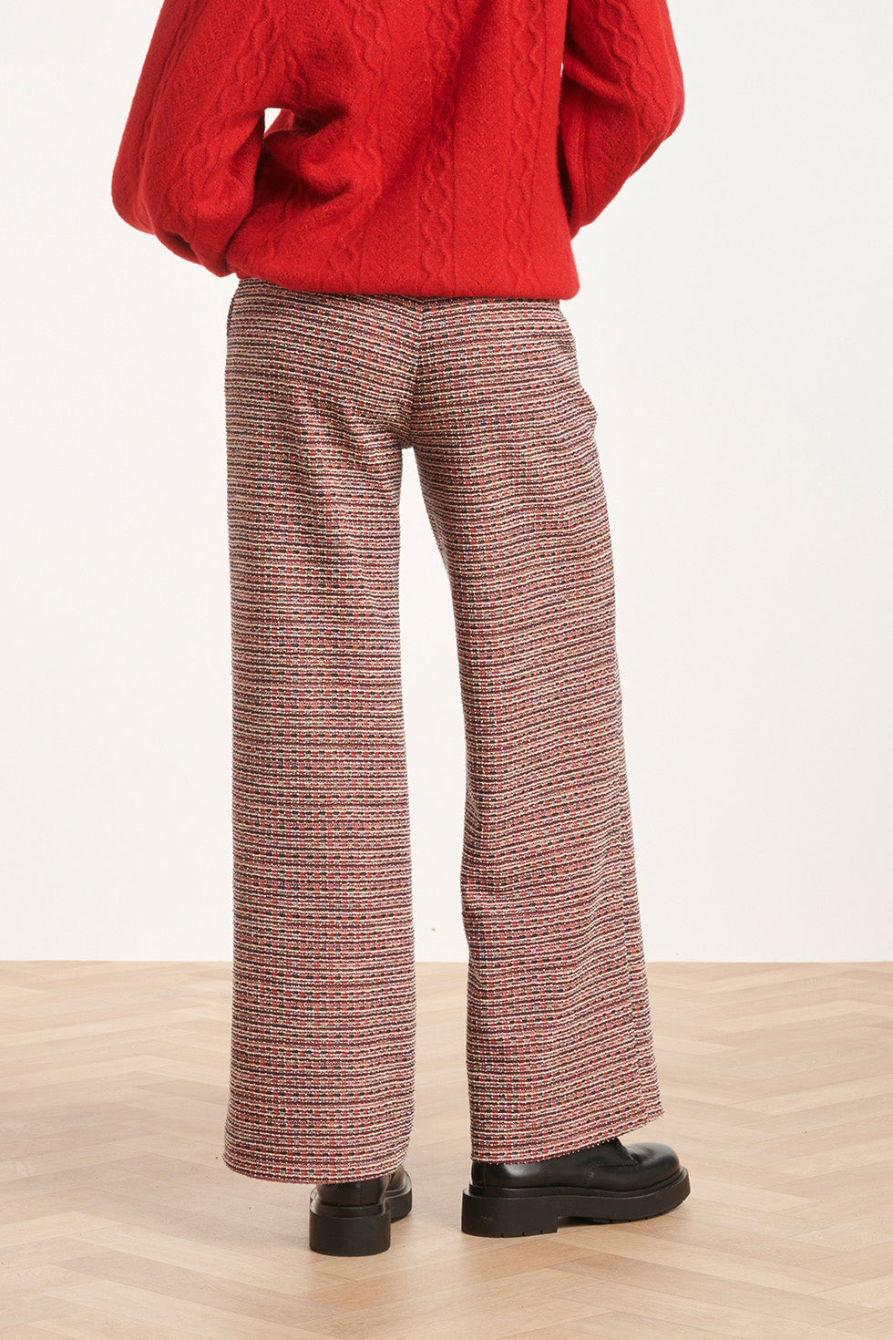 24572 Veele Textuur Broek | Red - Muticolour