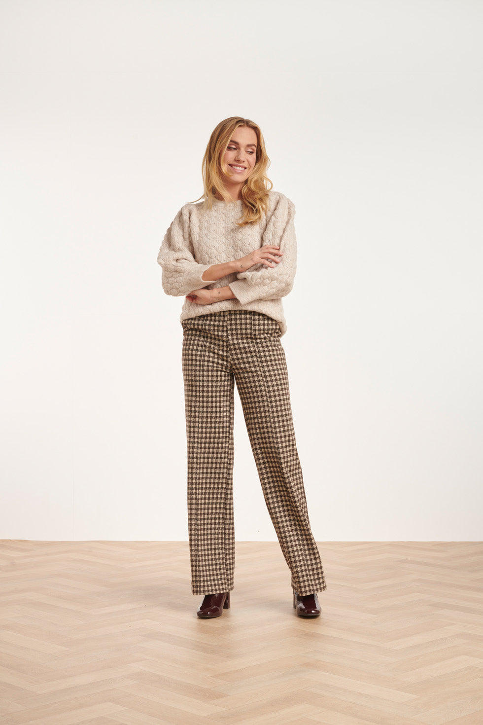 24574 Geruite Wijde Broek | Dark Brown - Sand