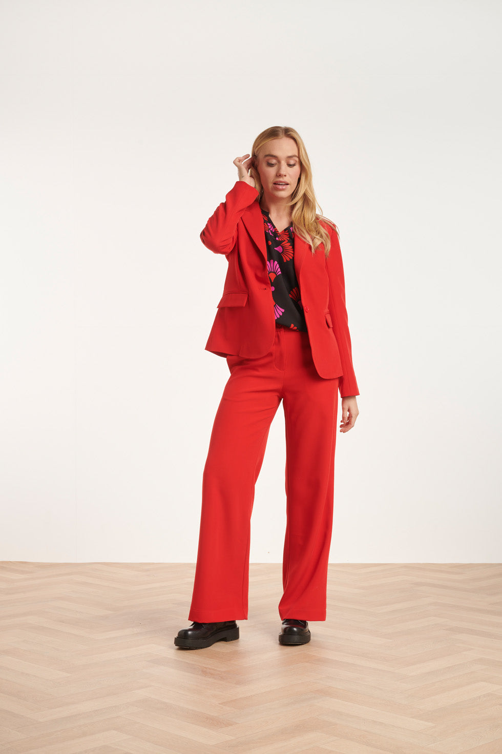 24585 Verfijnde Blazer Met Losse Pasvorm | Red