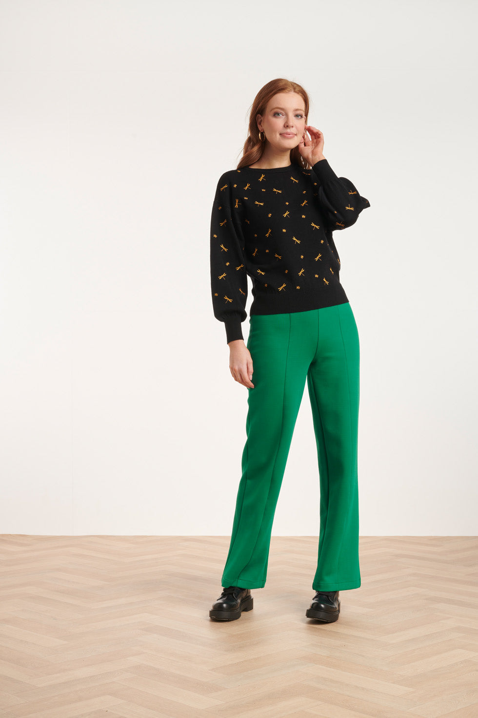 24607 e Gebreide Top Met Beestjeborduursel | Black - Gold