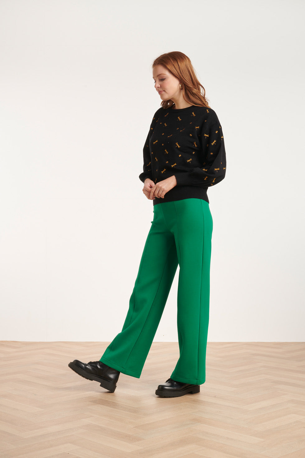 24607 e Gebreide Top Met Beestjeborduursel | Black - Gold
