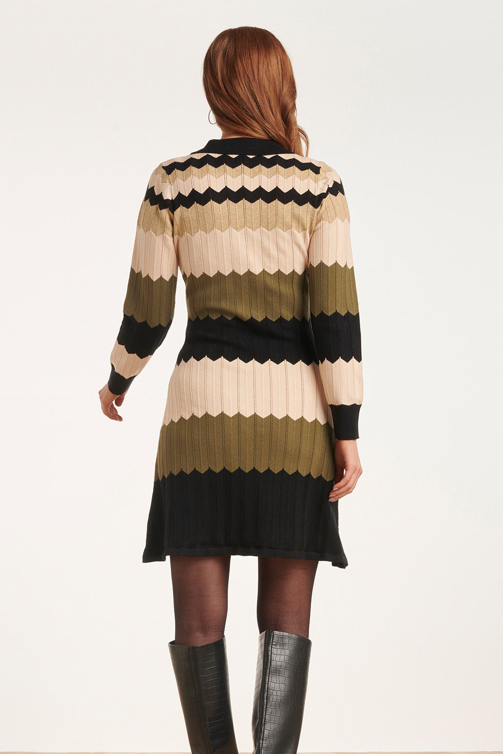 24610 Neutrale Zig-Zag Gebreide Jurk | Sand - Muticolour