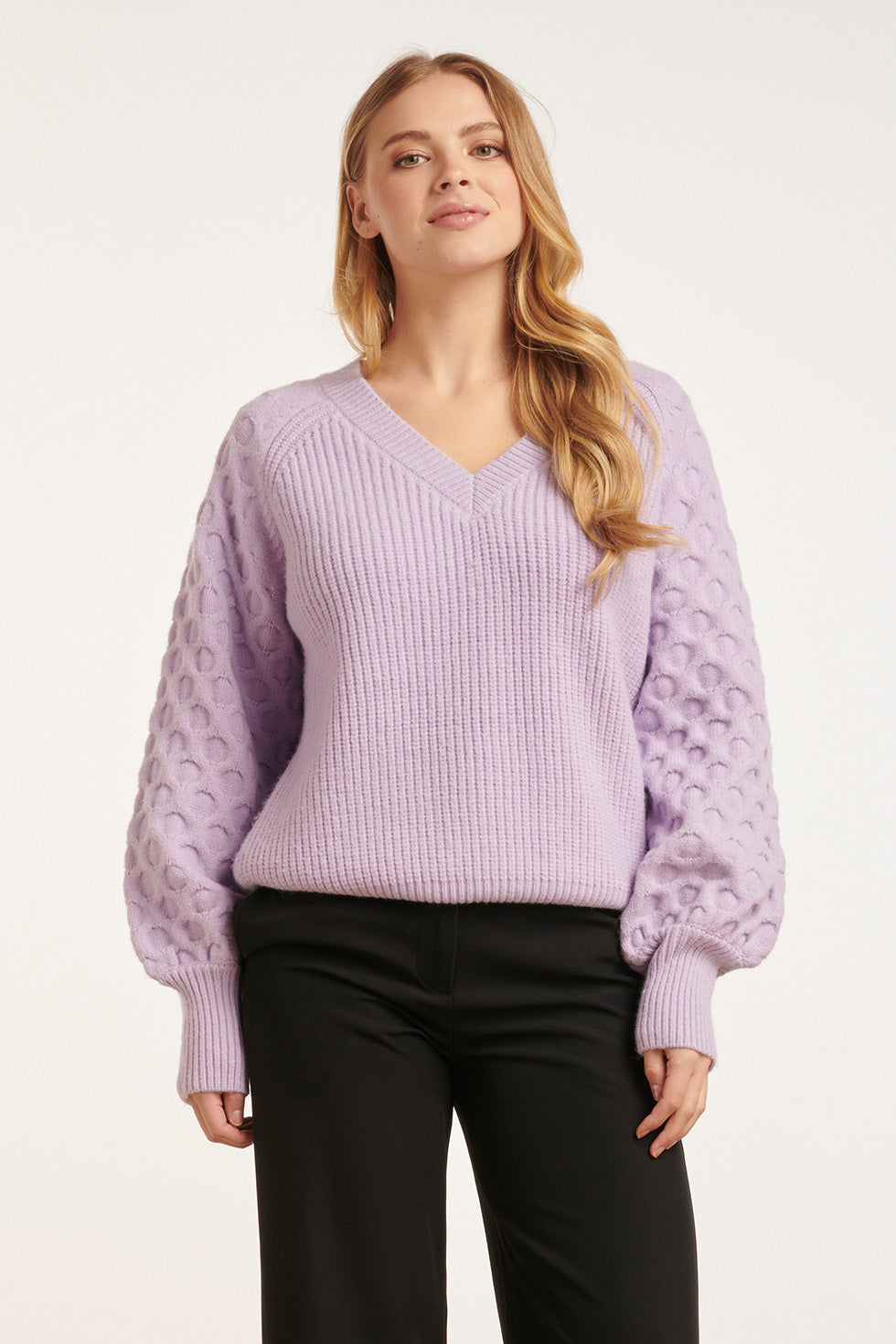 24617 Lila Dikke Gebreide Trui Met Structuur | Lilac