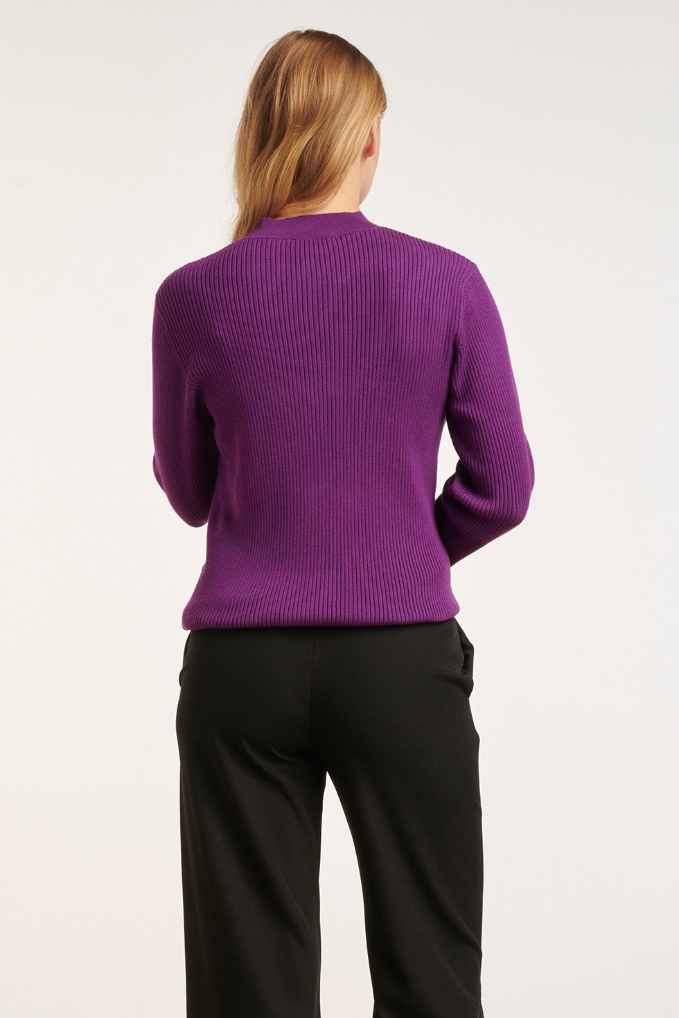 24624 Paars e Fijngebreide Top Met Ronde Hals | Purple