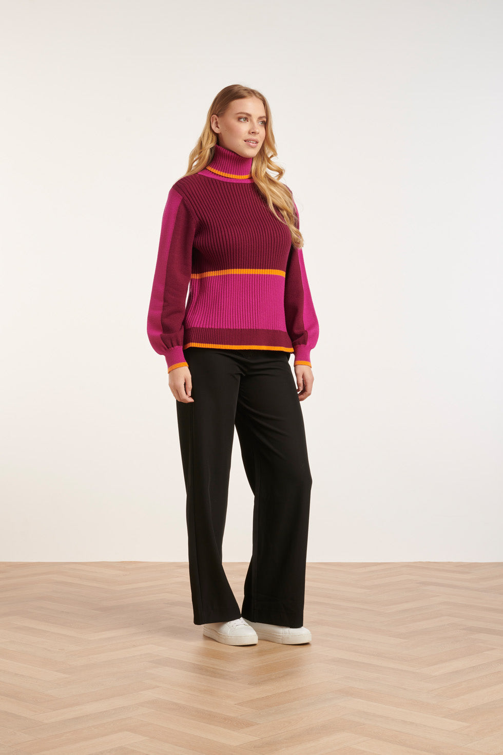 24626 blok Gebreide Top Met Turtle Neck | Cerise - Bordeaux